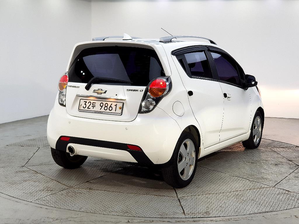 Chevrolet Spark - Vista 4