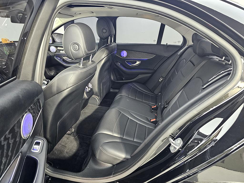 Mercedes Benz C Class - Vista 9