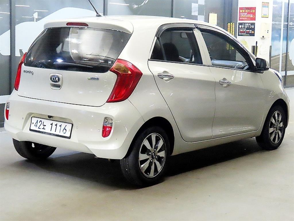 KIA Morning - Vista 4