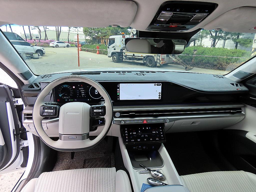 HYUNDAI Grandeur - Vista 7