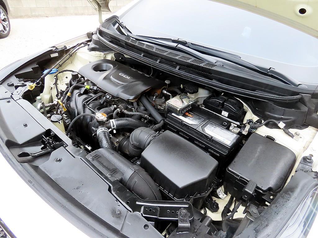 KIA K3 2016 Blanco - Importación desde Corea - HF Imports Iquique - Foto 17