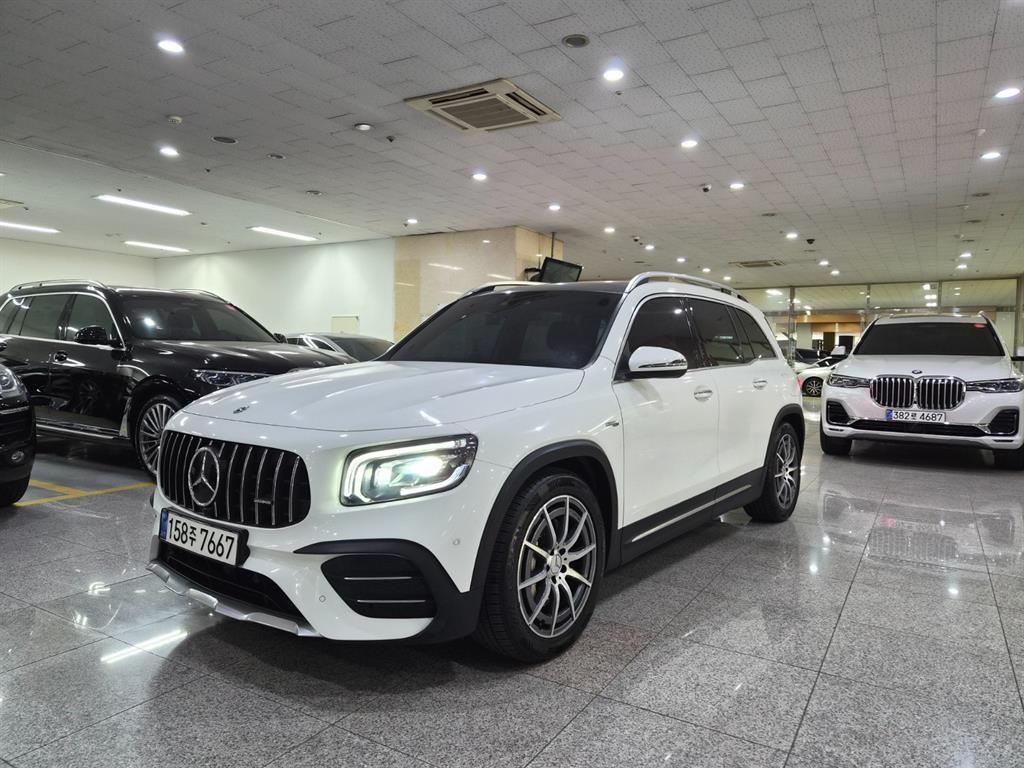 Mercedes Benz GLB Class - Vista 2