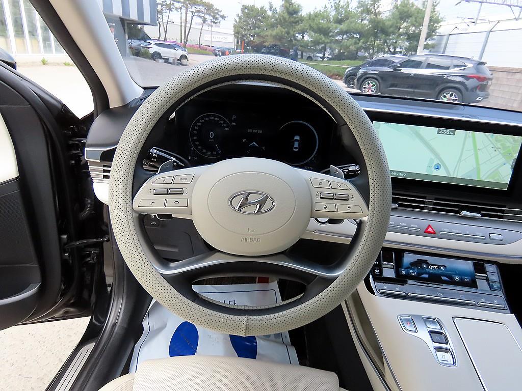 HYUNDAI Grandeur - Vista 9