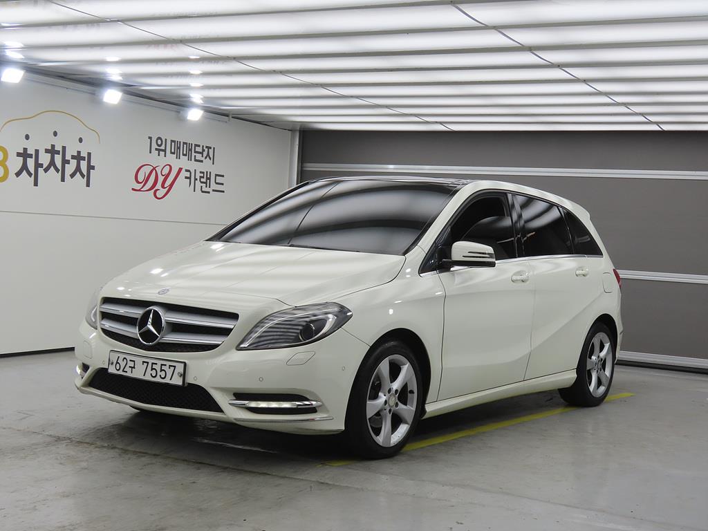 Mercedes Benz B Class (MY B) 2013 Blanco - Importación desde Corea - HF Imports Iquique - Foto 1