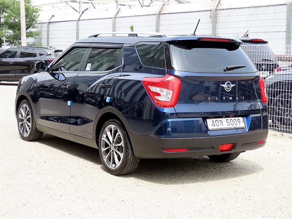 Ssangyong Tivoli - Vista 3