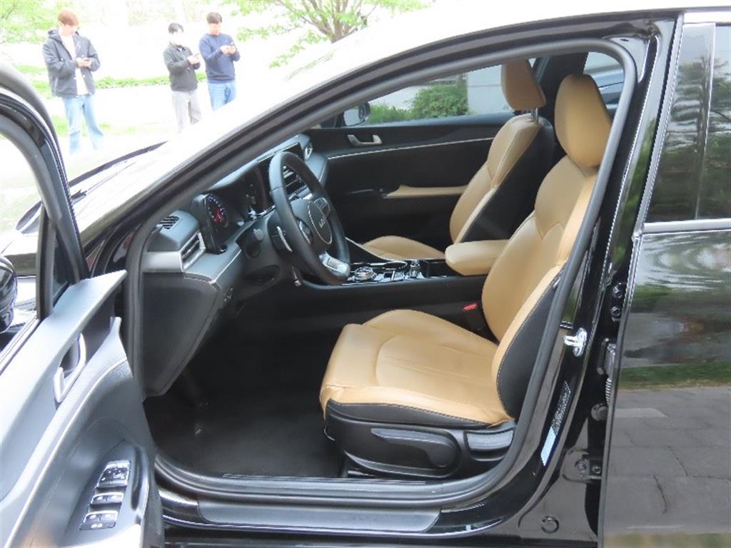 KIA K5 2023 Negro - Importación desde Corea - HF Imports Iquique - Foto 13