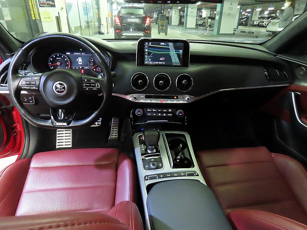 KIA Stinger - Vista 10