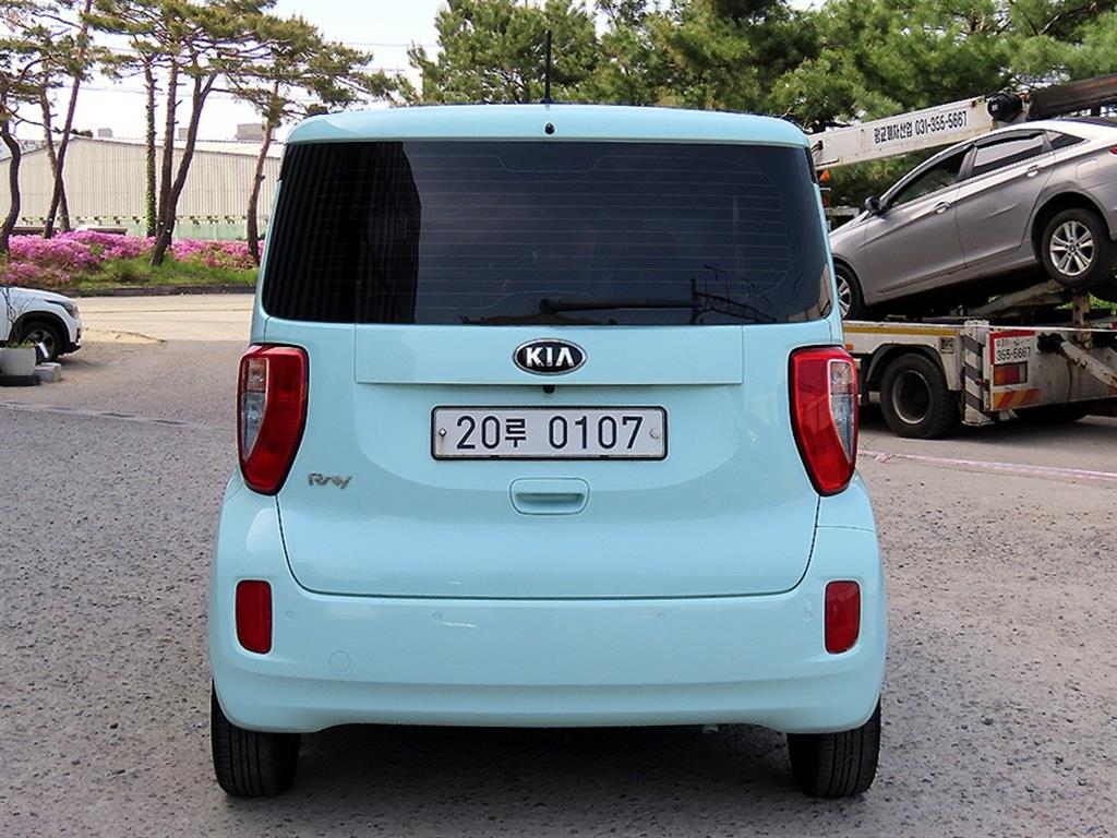 KIA Ray - Vista 4