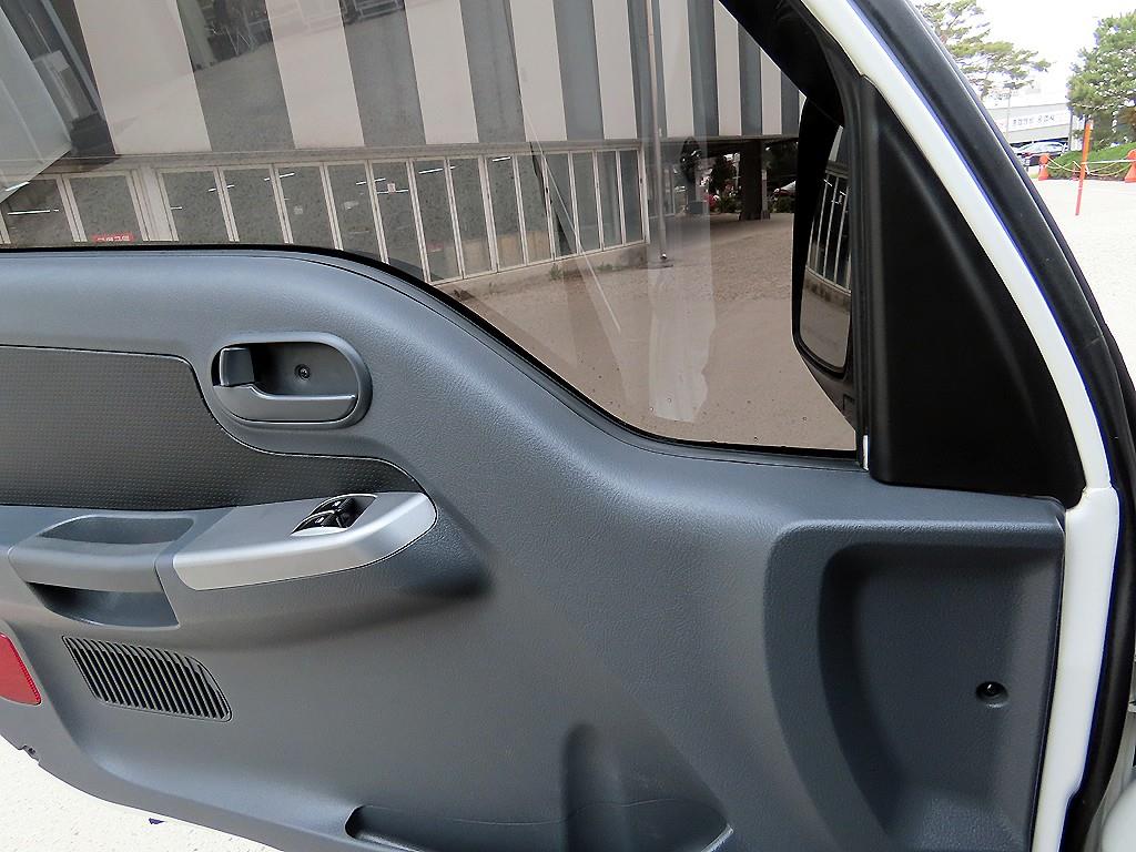 Small Truck Normal Box(High Deck) 2025 Blanco - Importación desde Corea - HF Imports Iquique - Foto 12