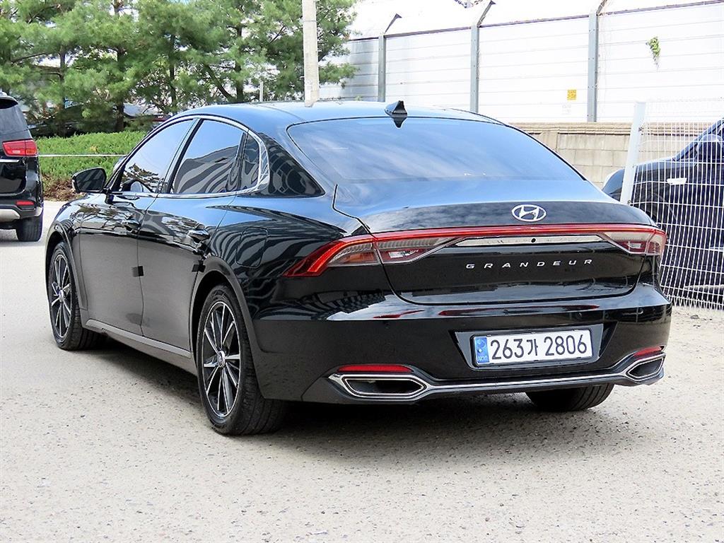 HYUNDAI Grandeur - Vista 4