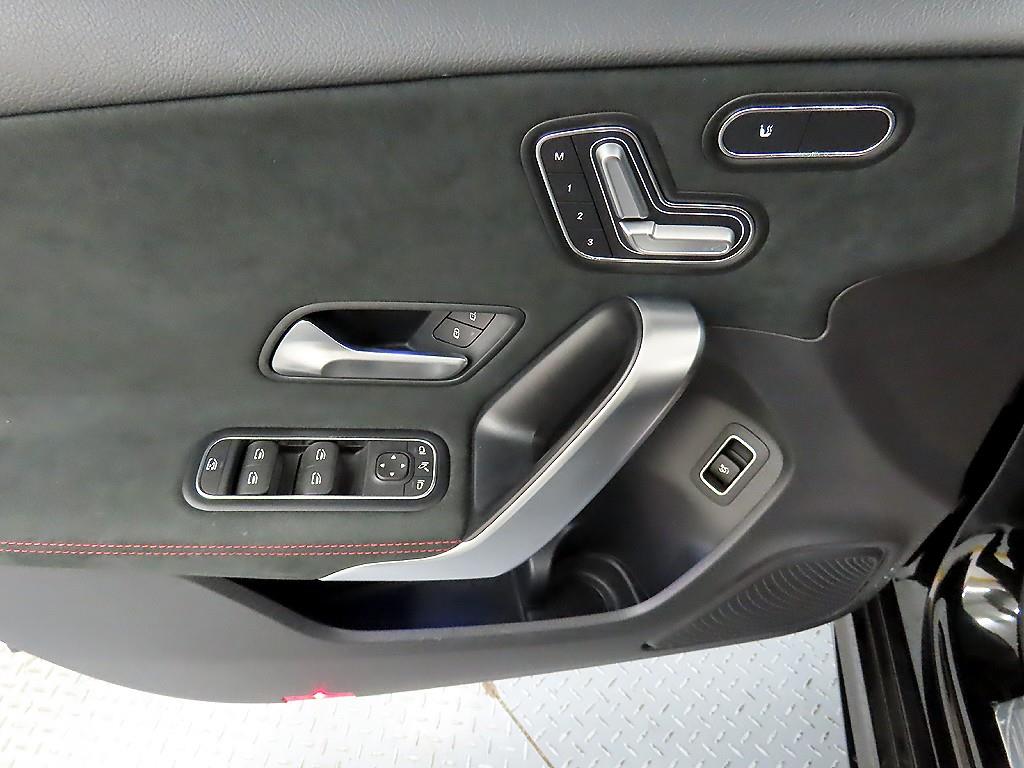 Mercedes Benz A Class - Vista 11