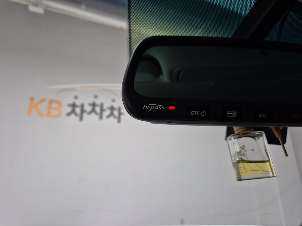 KIA K5 - Vista 10