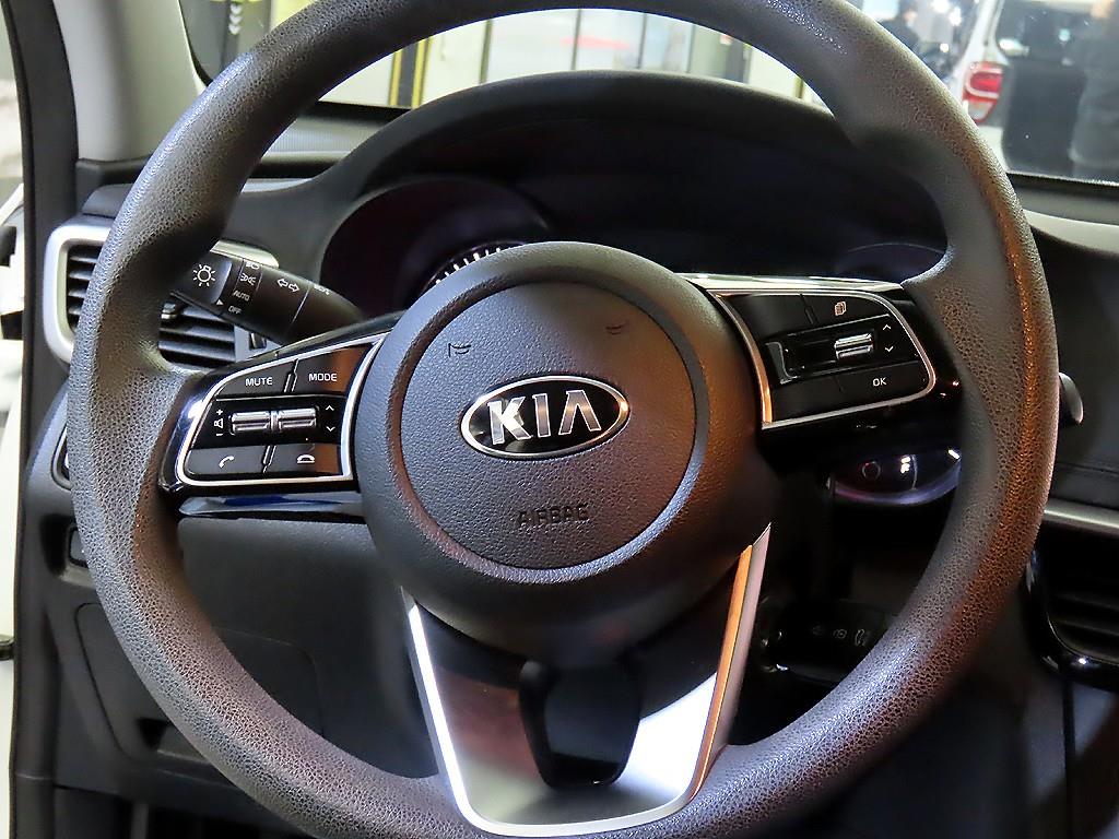 KIA K5 - Vista 8