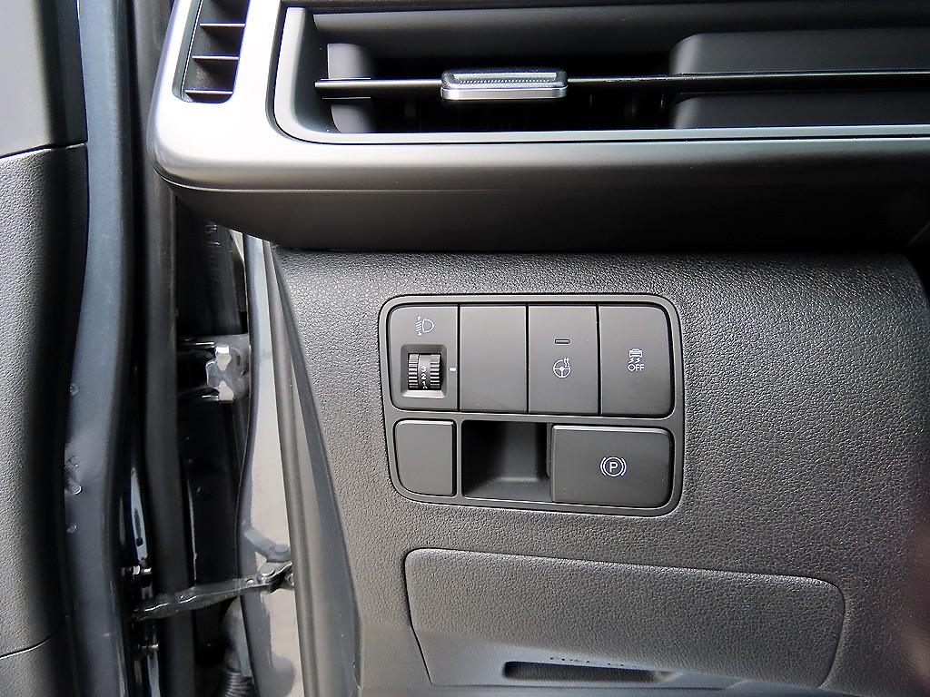 HYUNDAI Staria - Vista 12