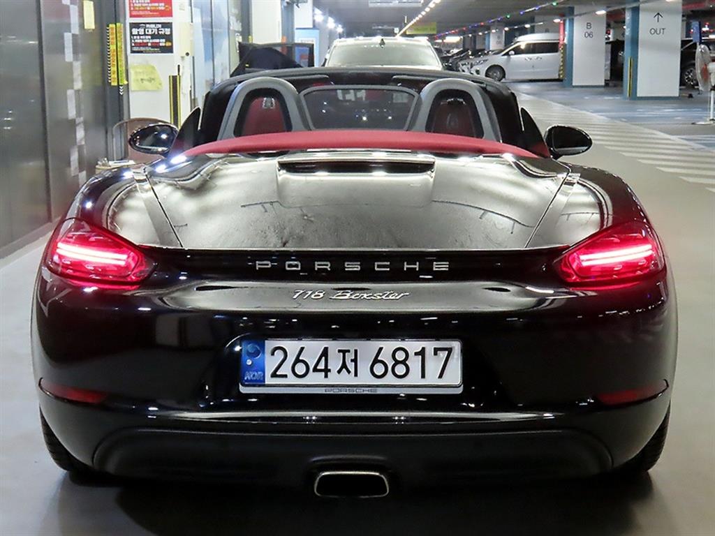 Porsche 718 - Vista 10