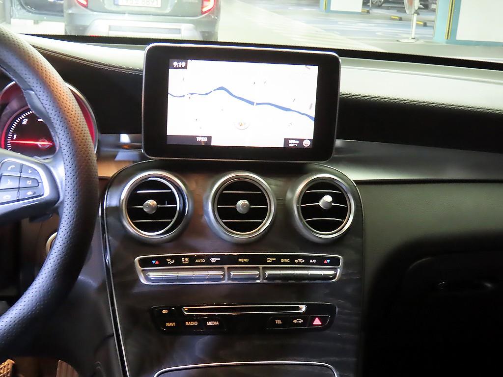 Mercedes Benz GLC Class - Vista 11