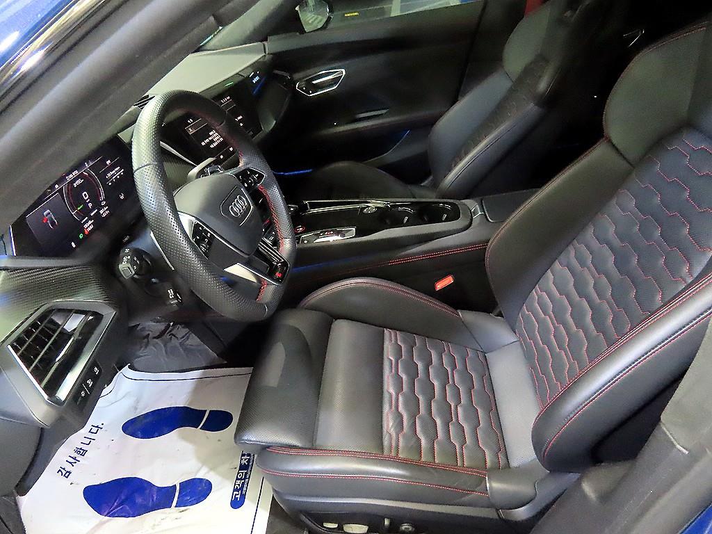 Audi RS e-tron GT - Vista 6