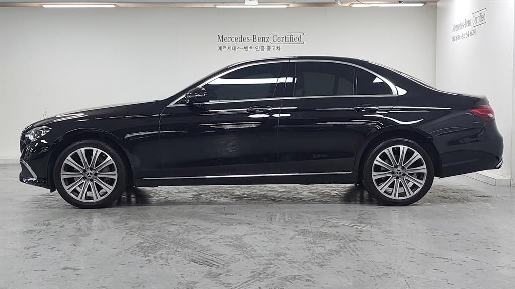 Mercedes Benz E class - Vista 6