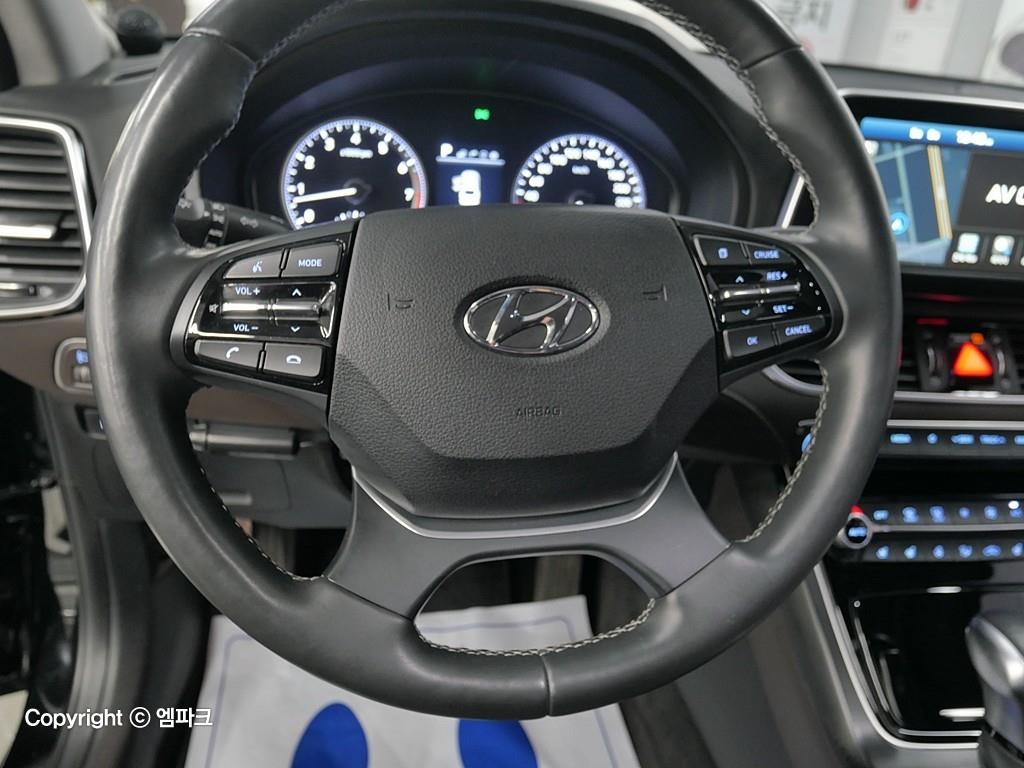 HYUNDAI Grandeur - Vista 7