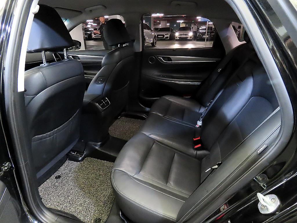 HYUNDAI Grandeur - Vista 7