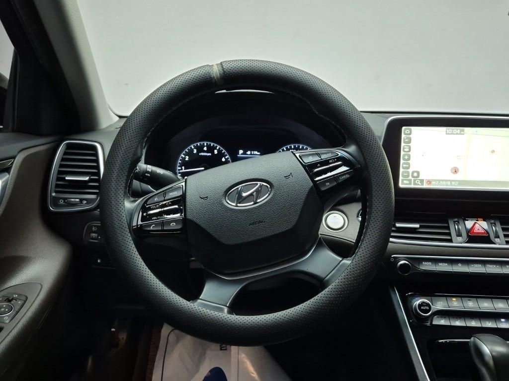 HYUNDAI Grandeur - Vista 12