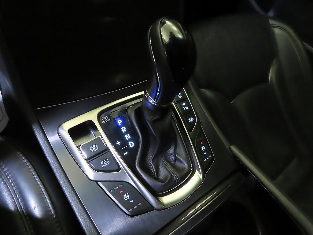 HYUNDAI Grandeur - Vista 12