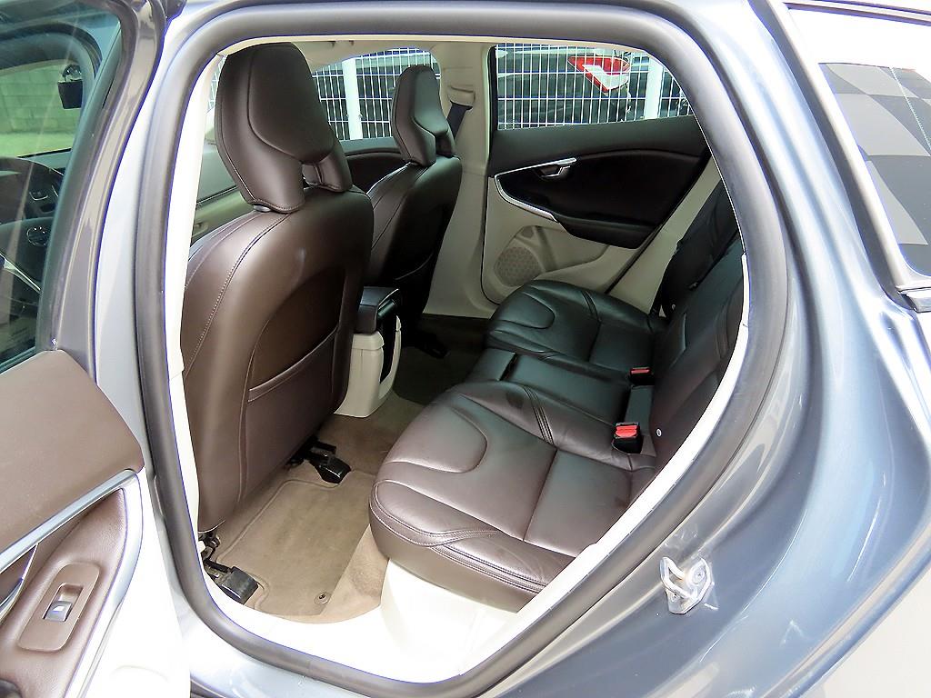 Volvo V40 - Vista 6