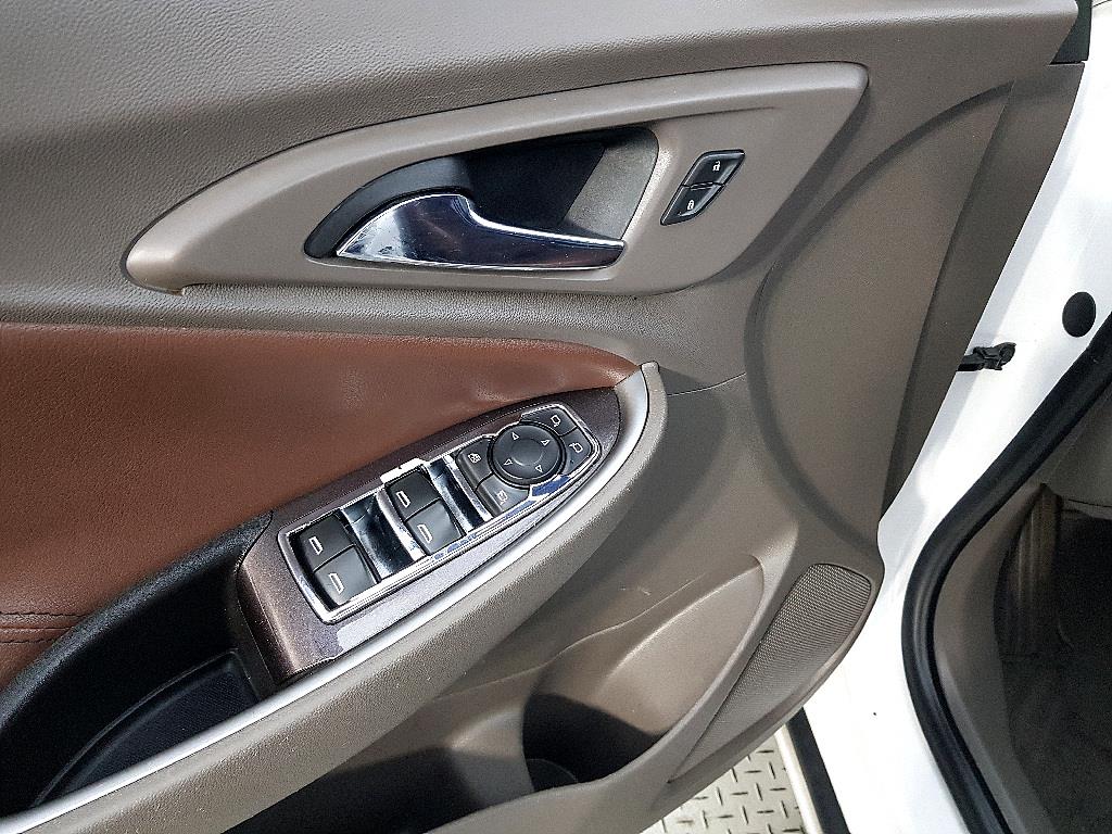 Chevrolet Malibu - Vista 11