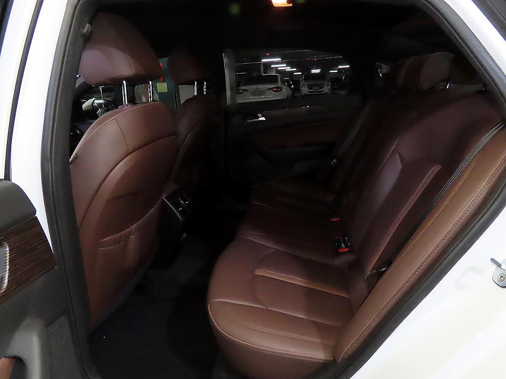 HYUNDAI Sonata - Vista 7
