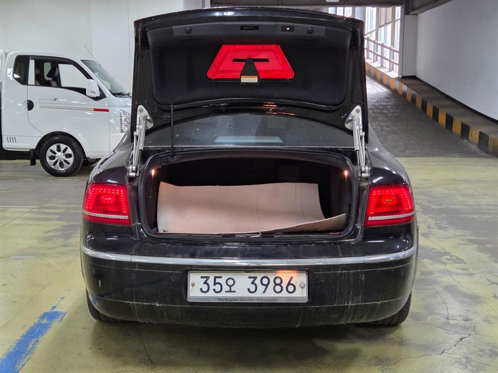 Volkswagen Phaeton 2012 Negro - Importación desde Corea - HF Imports Iquique - Foto 20
