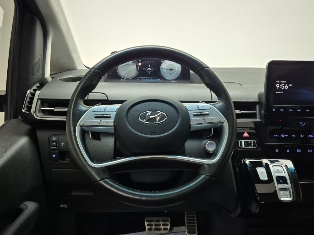 HYUNDAI Staria - Vista 8