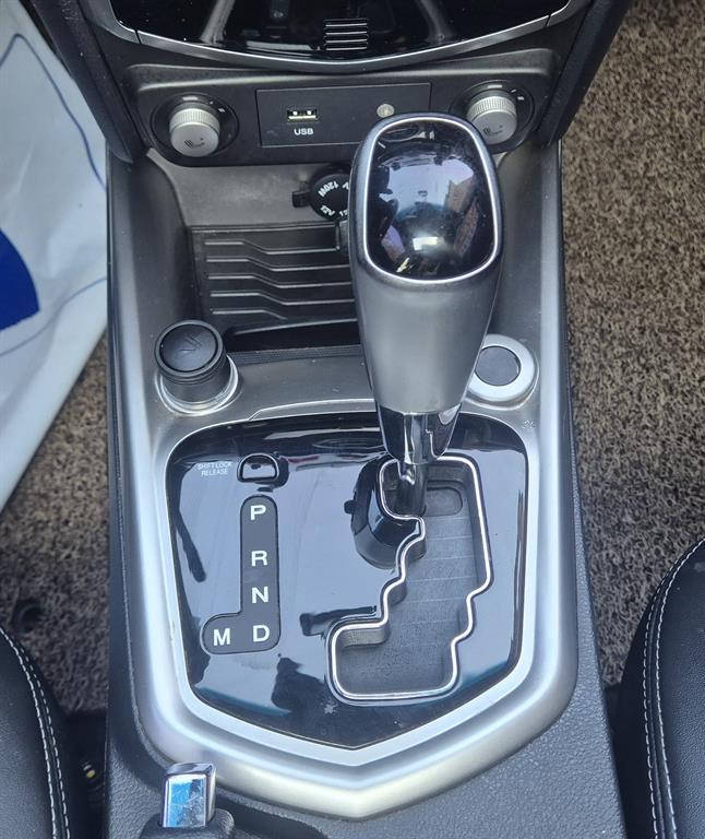 Ssangyong Tivoli - Vista 10