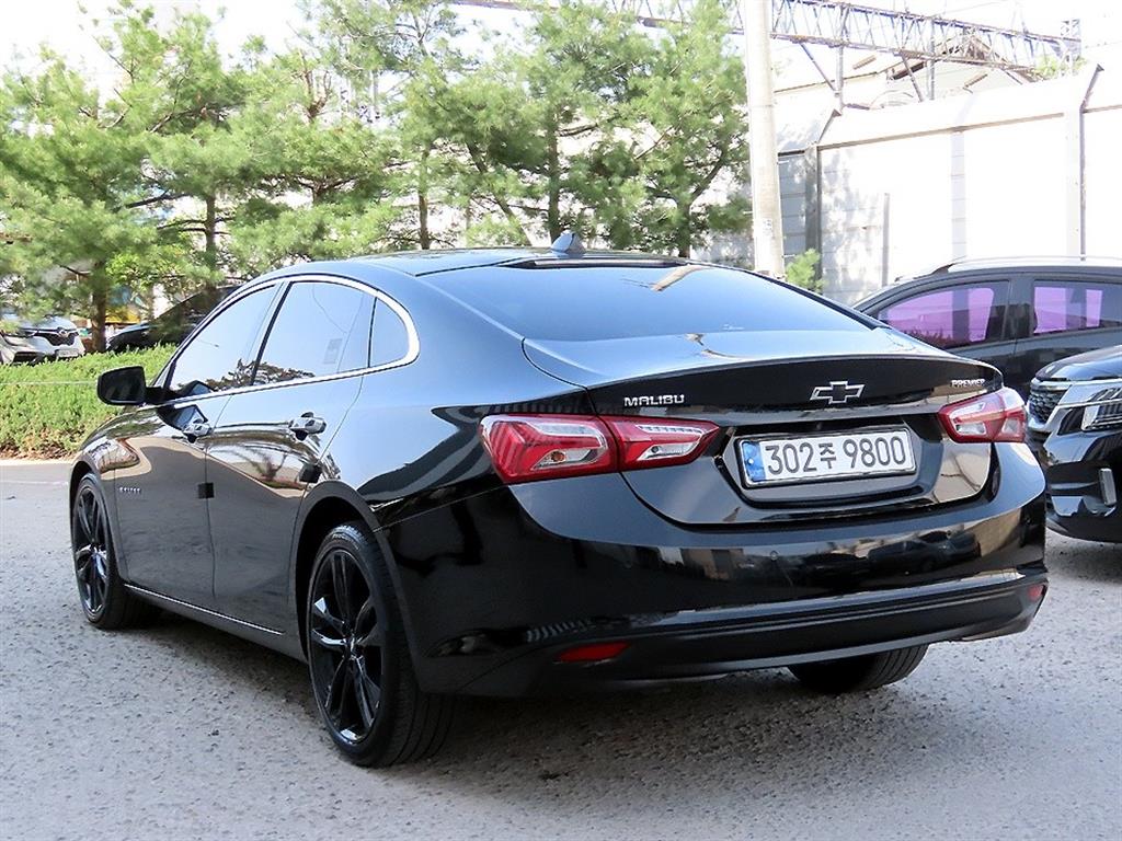 Chevrolet Malibu - Vista 3