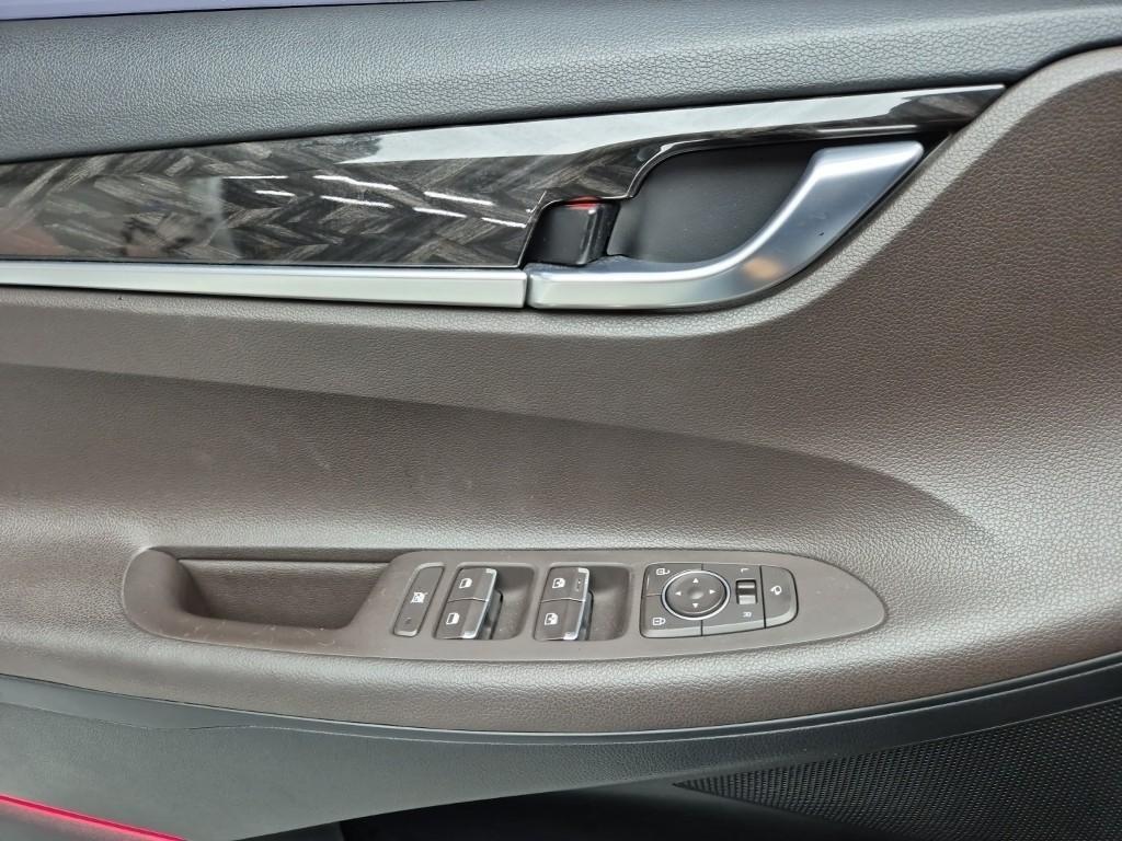 HYUNDAI Grandeur - Vista 7