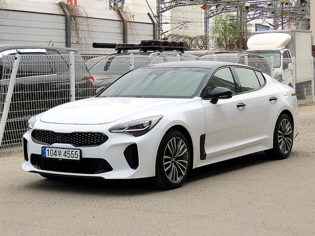 KIA Stinger - Vista 2