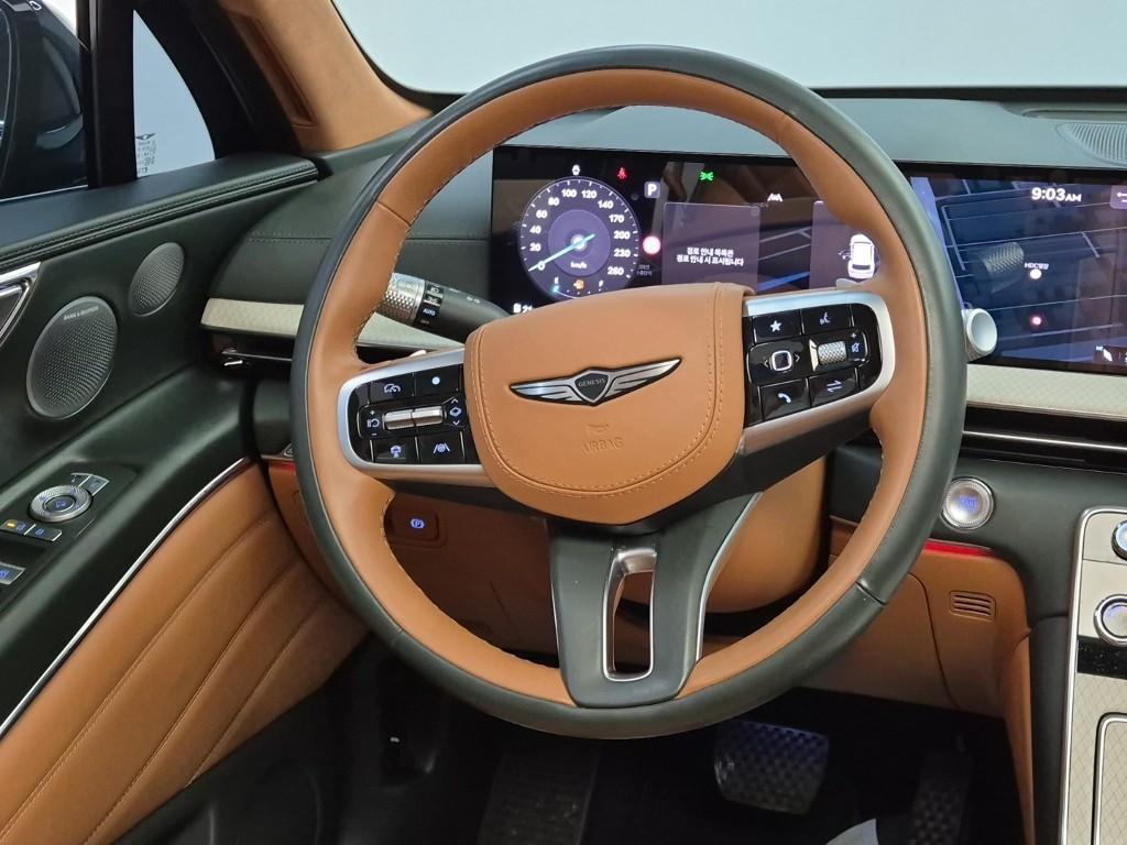 Genesis GV80 - Vista 9