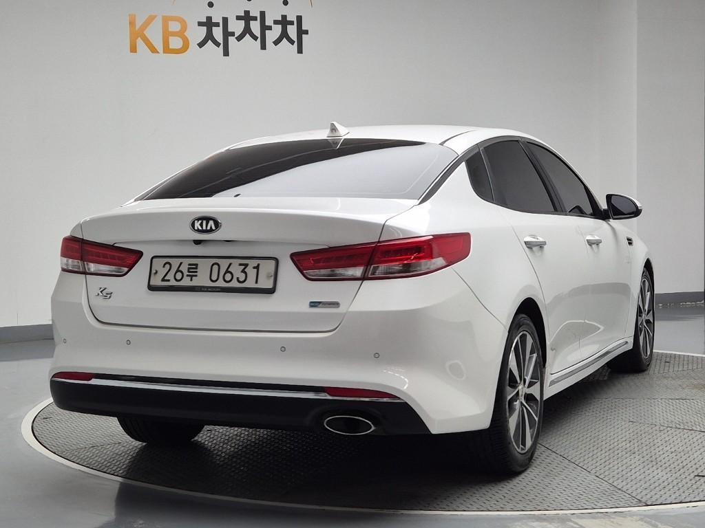 KIA K5 - Vista 2