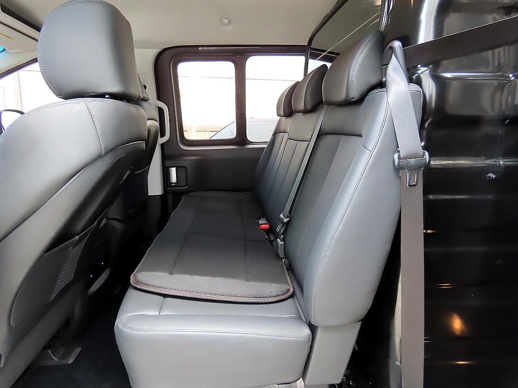 HYUNDAI Staria - Vista 6