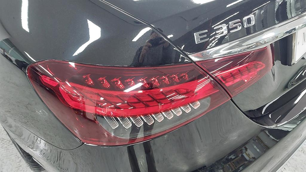 Mercedes Benz E class 2023 Negro - Importación desde Corea - HF Imports Iquique - Foto 18