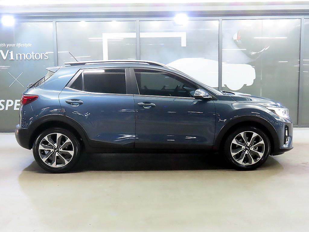 KIA Stonic - Vista 3
