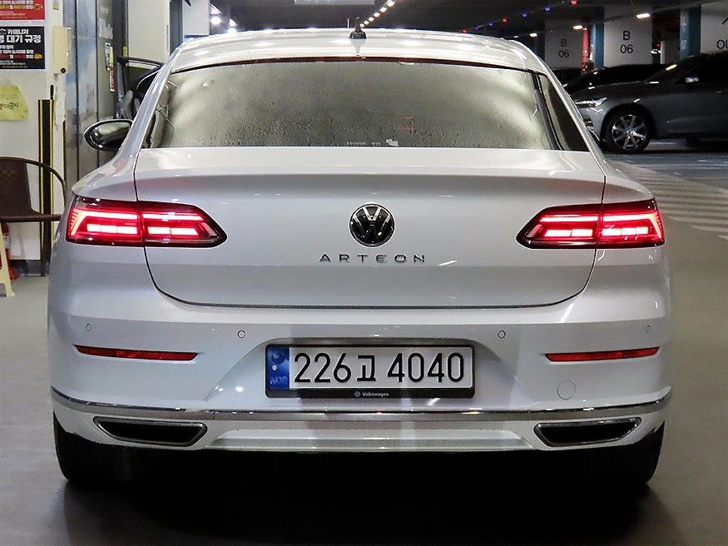 Volkswagen Arteon - Vista 5