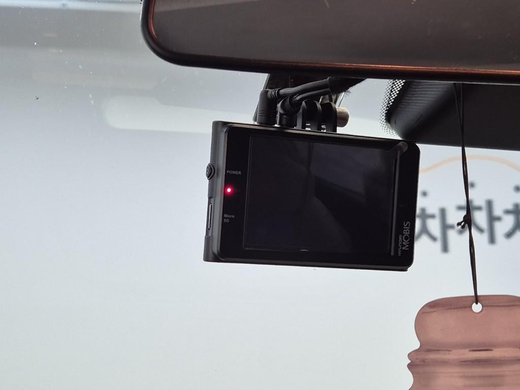 HYUNDAI Casper - Vista 2
