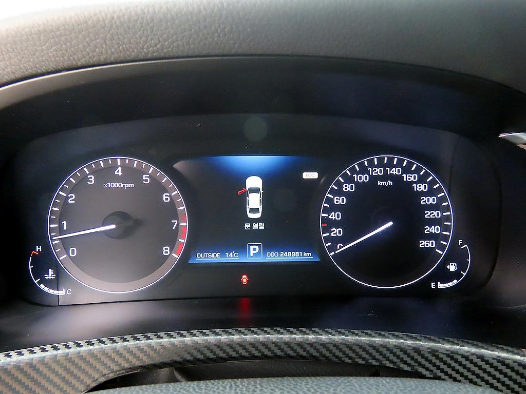KIA Seltos - Vista 5