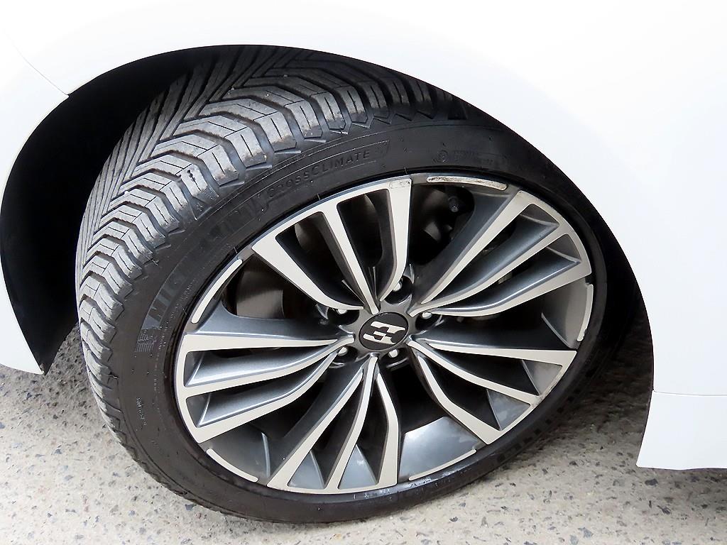 KIA Stinger 2018 Blanco - Importación desde Corea - HF Imports Iquique - Foto 20