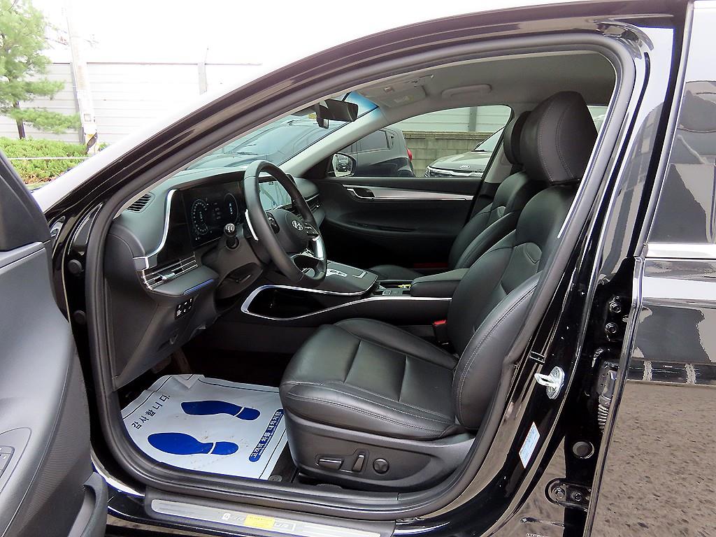 HYUNDAI Grandeur - Vista 5