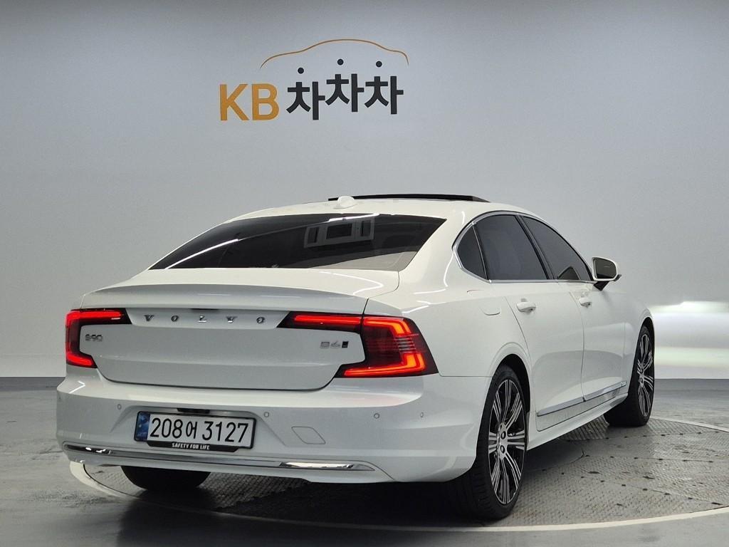 Volvo S90 - Vista 4