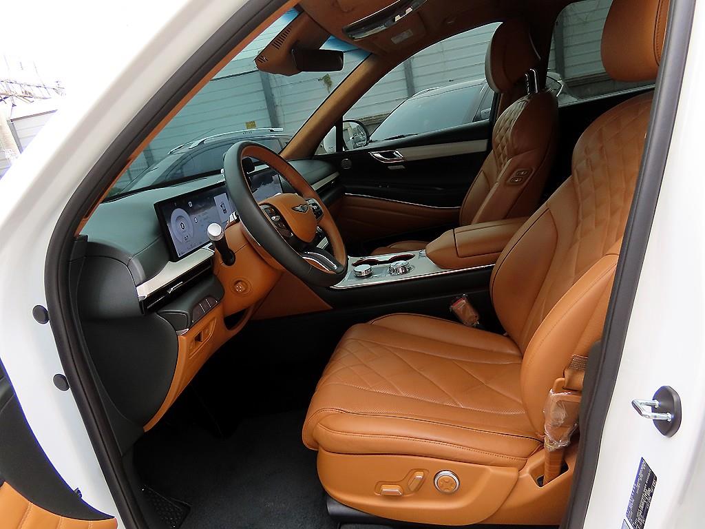 Genesis GV80 - Vista 5