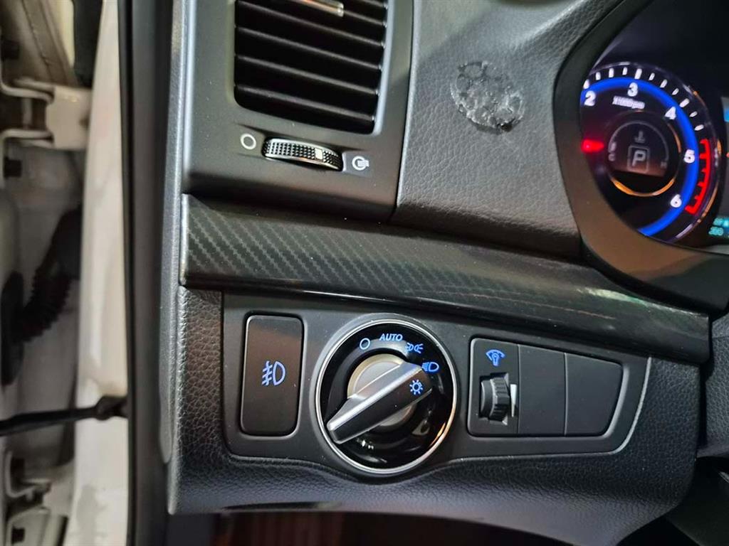 HYUNDAI i40 2015 Blanco - Importación desde Corea - HF Imports Iquique - Foto 13