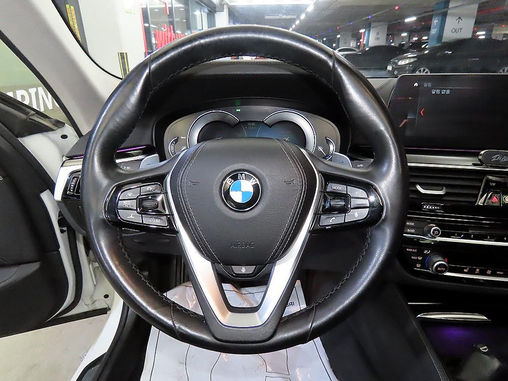 BMW 5 Series - Vista 8