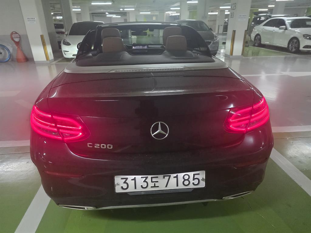 Mercedes Benz C Class - Vista 3